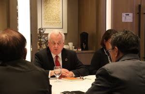 Former First Minister of Scotland visits the Philippines.